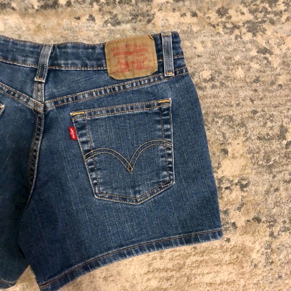Levi’s jean shorts size 5 Jr - Picture 5 of 6
